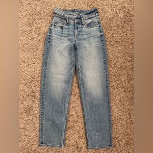 AE Strigid Super High-Waisted Baggy Straight Cut-Out Jean